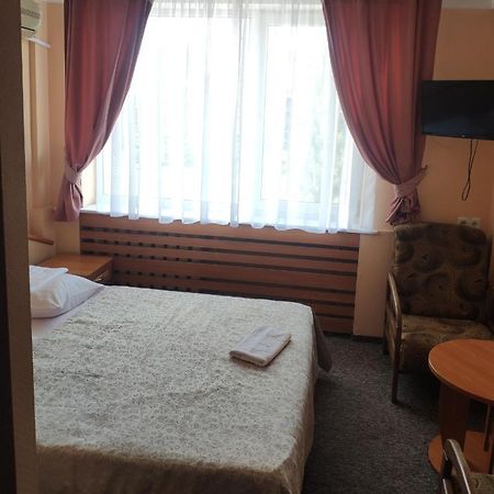 Druzhba Service Hotel Kijev Kültér fotó